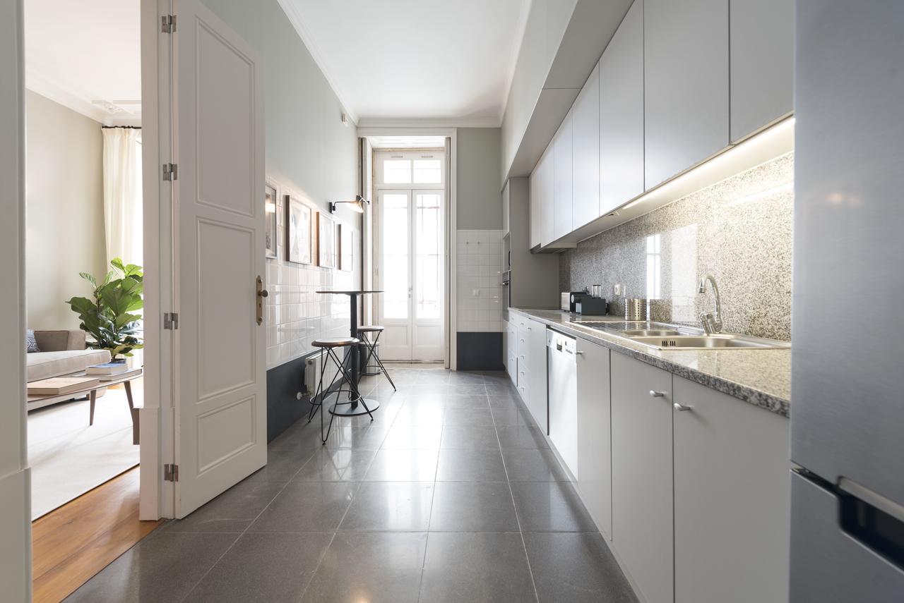 Lovelystay - Flower Stylish Apartment Порту Екстер'єр фото